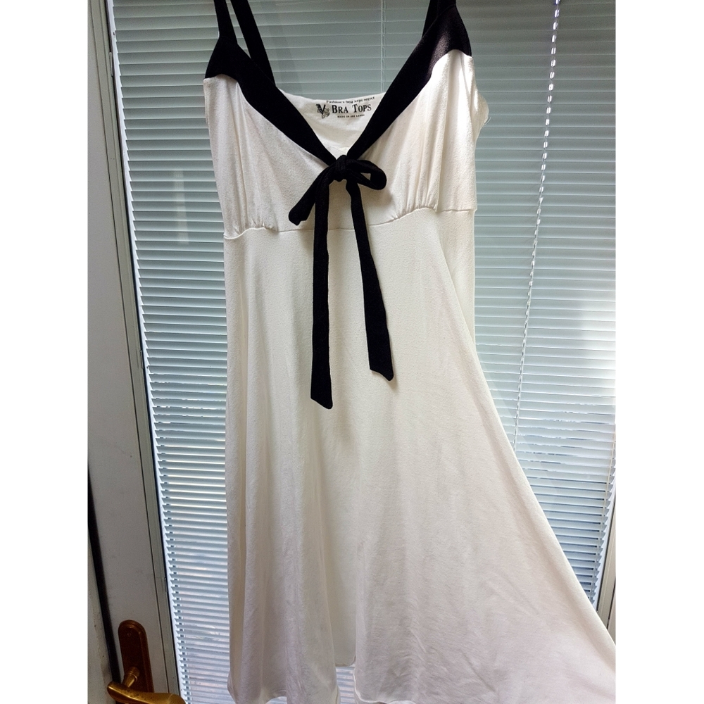🍦2/$11🍦Flowy built-in "Bra Top" dress with bow